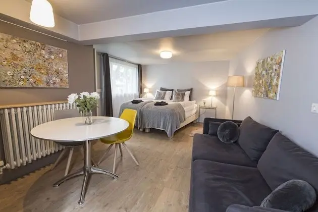 Embassy Apartments Downtown