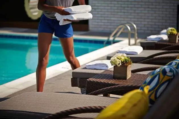 Embassy Row Hotel - Havuz