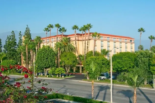 Embassy Suites Arcadia Pasadena Area