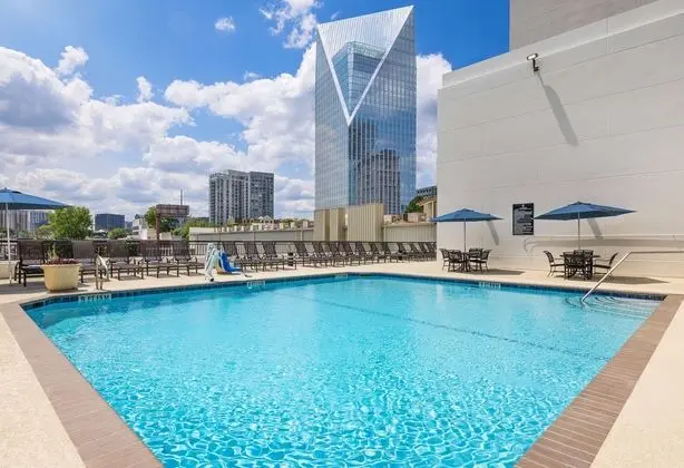 Embassy Suites Atlanta Buckhead - Havuz