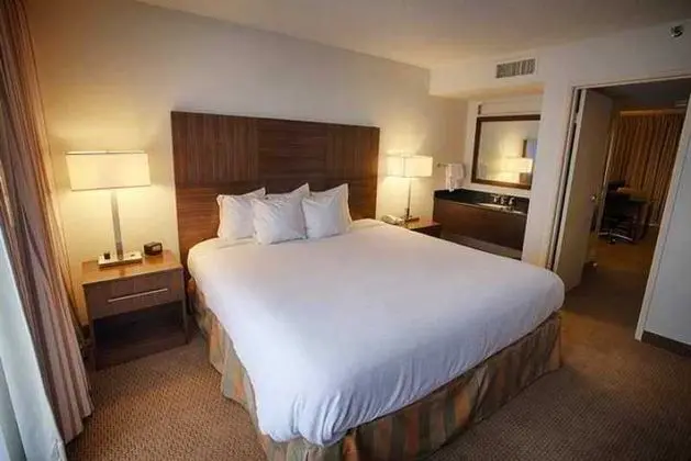 Embassy Suites Baton Rouge 