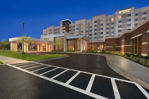 Embassy Suites Chicago-Naperville, IL - Öne Çıkan Resim