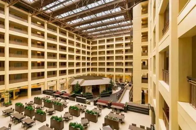 Embassy Suites Chicago North Shore Deerfield