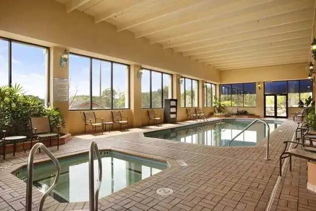 Embassy Suites Columbia - Greystone - Genel