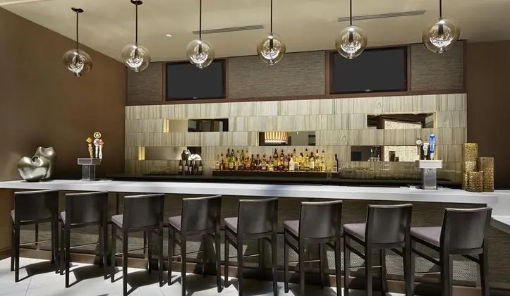 Embassy Suites Crystal City - National Airport