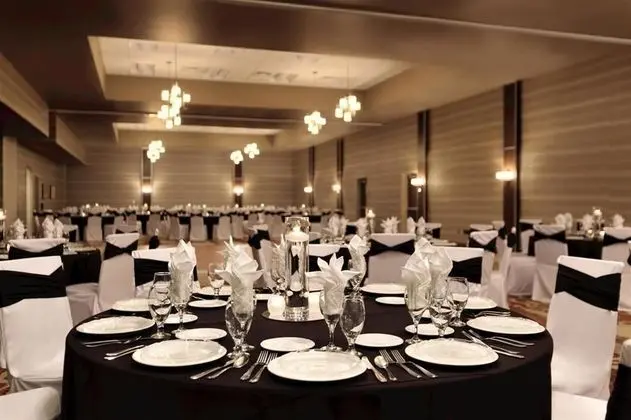 Embassy Suites by Hilton Akron-Canton Airport