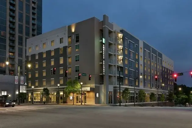 Embassy Suites by Hilton Atlanta Midtown - Dış Mekan