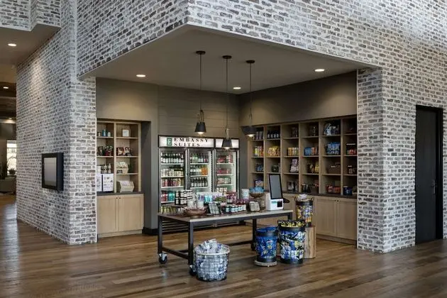 Embassy Suites by Hilton Bowling Green - Lobi