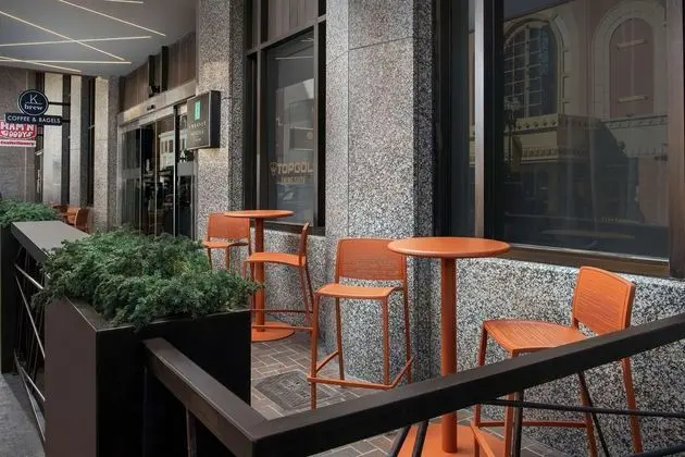 EMBASSY SUITES BY HILTON KNOXVILLE DOWNTOWN - Dış Mekan