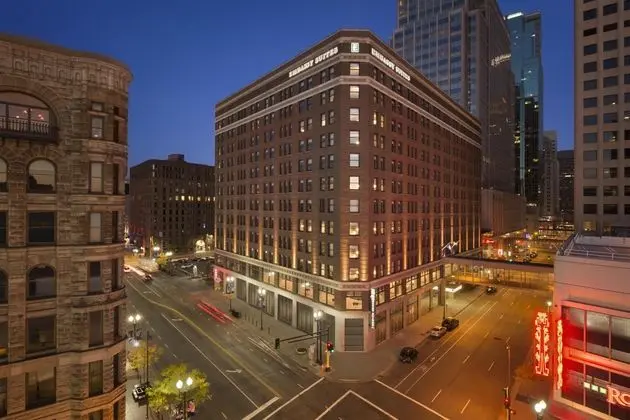 Embassy Suites by Hilton Minneapolis Downtown - Öne Çıkan Resim