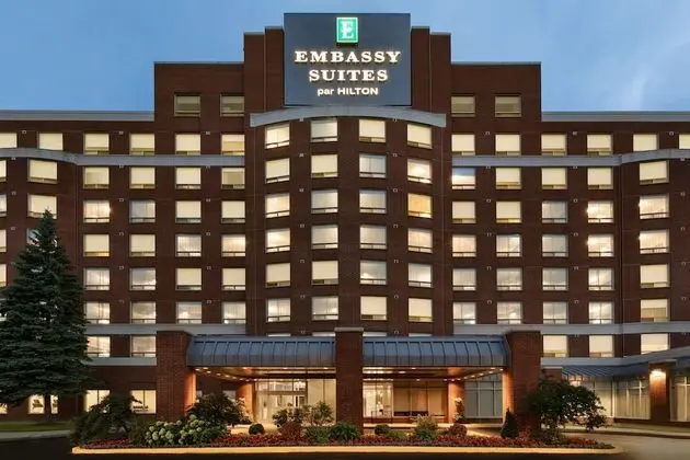 Embassy Suites by Hilton Montreal Airport