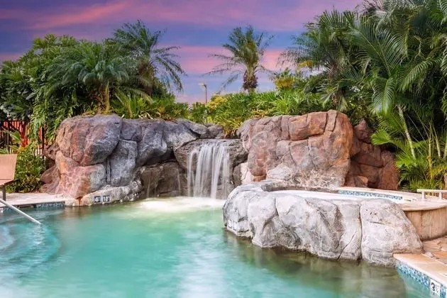 Embassy Suites by Hilton Oahu Kapolei - Havuz
