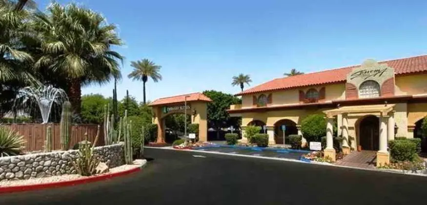 Embassy Suites by Hilton Palm Desert - 1