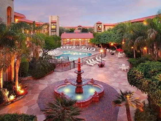 Embassy Suites by Hilton Scottsdale