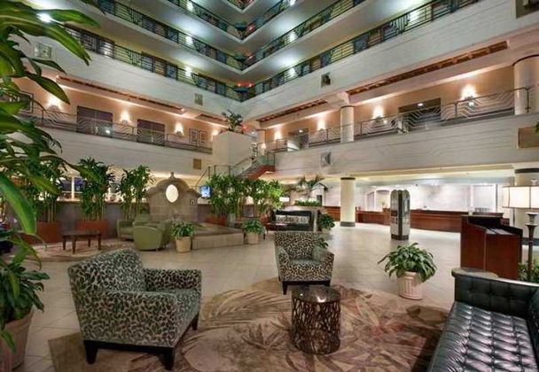 Embassy Suites Indianapolis - Downtown 