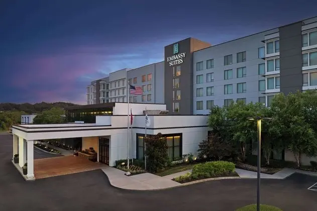 Embassy Suites Knoxville West - Dış Mekan