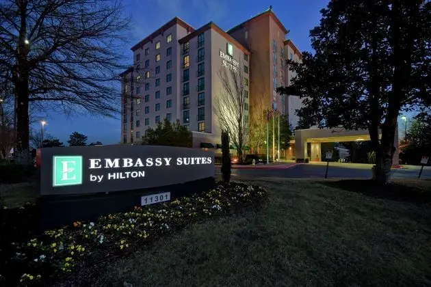 Embassy Suites Little Rock - Dış Mekan
