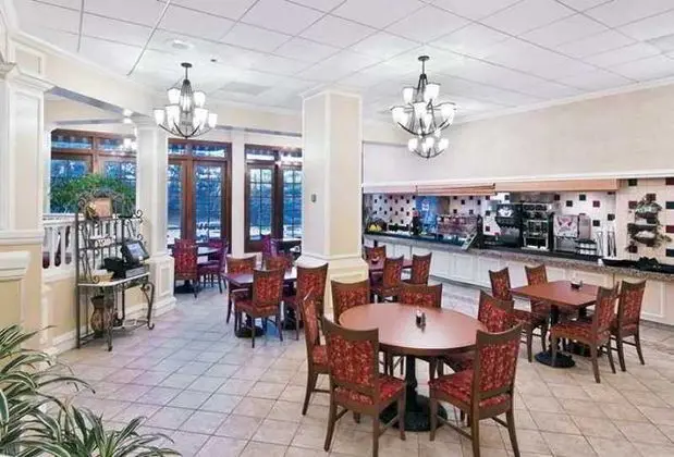 Embassy Suites Nashville - Airport - Yeme / İçme