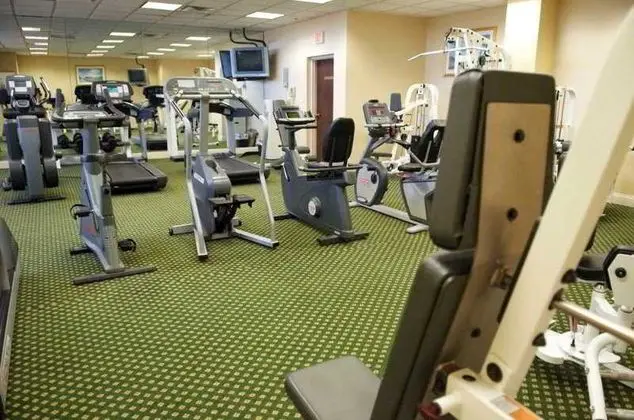 Embassy Suites Oklahoma City - Aktiviteler