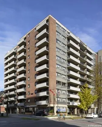 Embassy Hotel & Suites