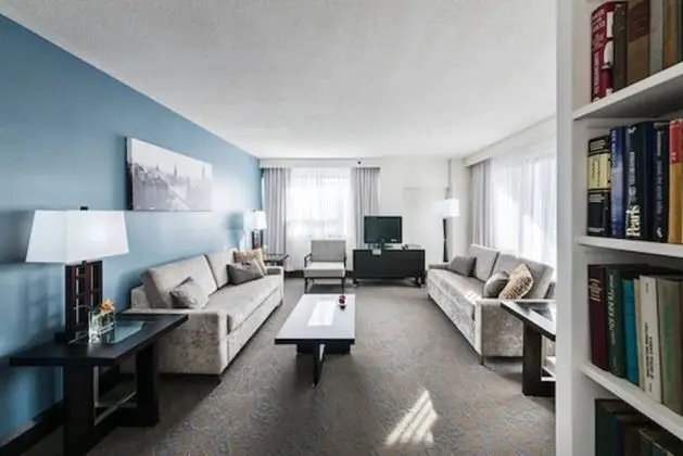 Embassy Hotel & Suites - Öne Çıkan Resim