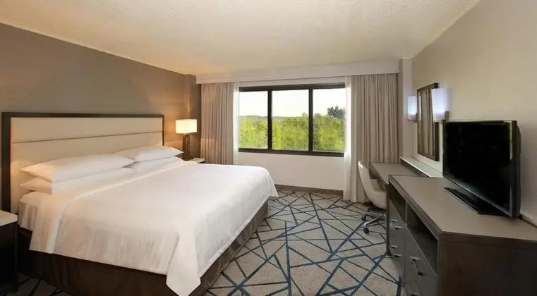 Embassy Suites Hotel Portland Washington Square - Oda