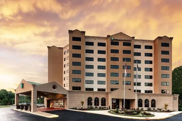 Embassy Suites Hotel - Dış Mekan
