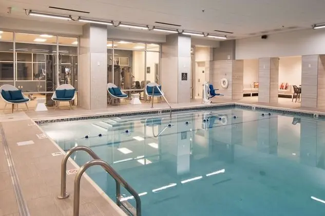 Embassy Suites Hotel - Havuz
