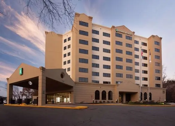 Embassy Suites Hotel - Öne Çıkan Resim