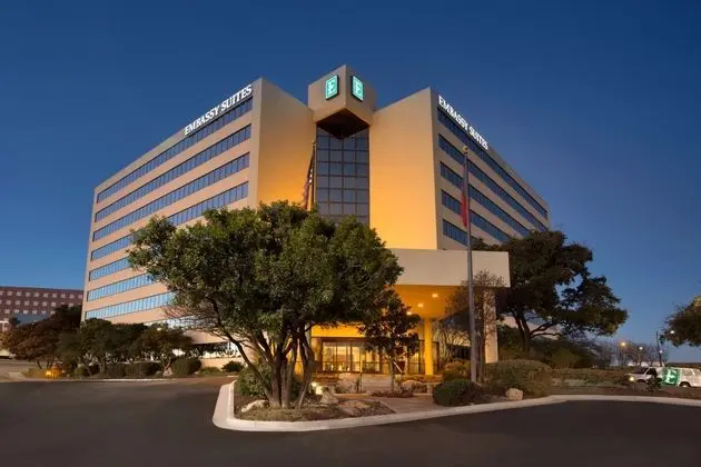 Embassy Suites San Antonio - Int. Airport - Dış Mekan