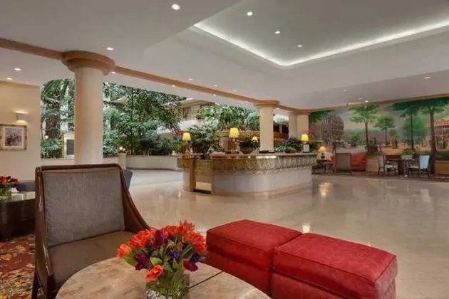 Embassy Suites San Francisco Airport - South San