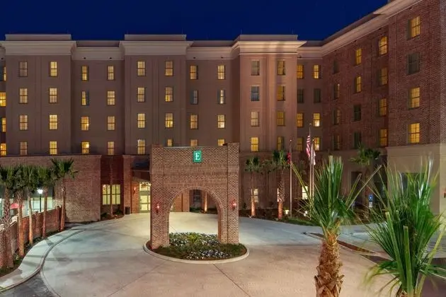 Embassy Suites Savannah - Dış Mekan