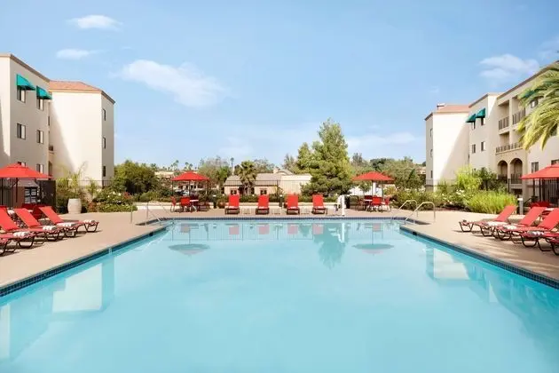 Embassy Suites Temecula Valley Wine Country - Havuz