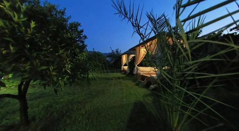 Emek Pension - Havuz