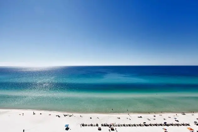 Emerald Beach Resort by Panhandle Getaways - Plaj