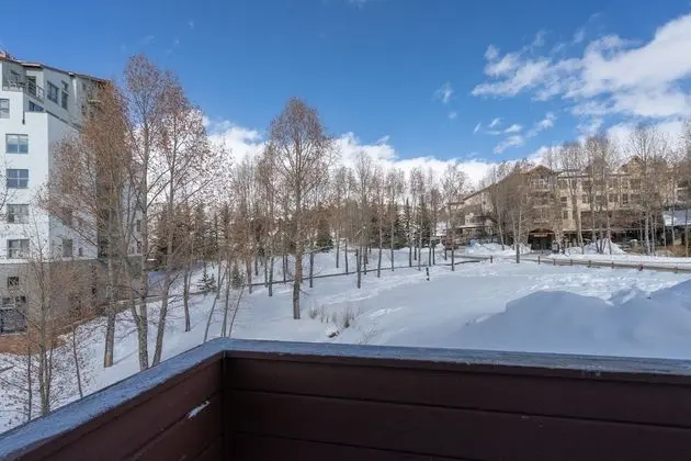 Emerald Elk at Village Creek by Avantstay Close to Slopes & Village w/ Views