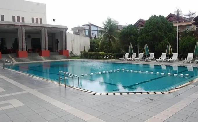 Emerald Garden International Hotel - Havuz