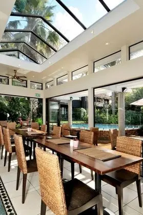 Emerald Inn on Takapuna Beach