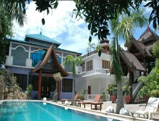 Emerald Land Hotel