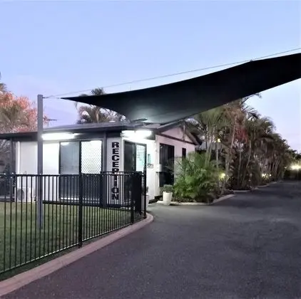 Emerald Motel Apartments - Lobi