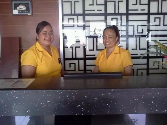 Emerald Hotel - Lobi