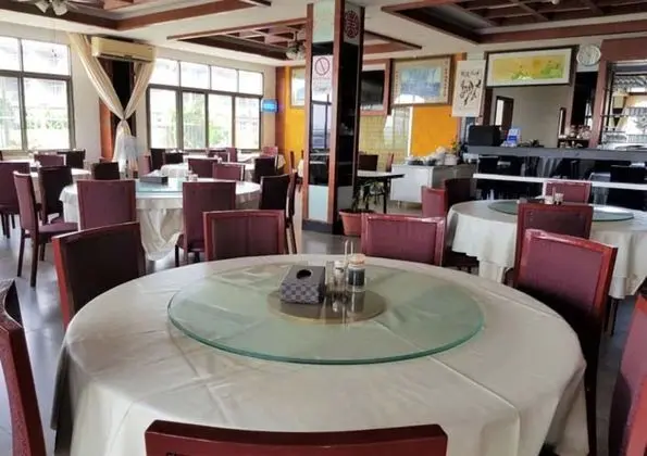 Emerald Hotel - Yerinde Yemek