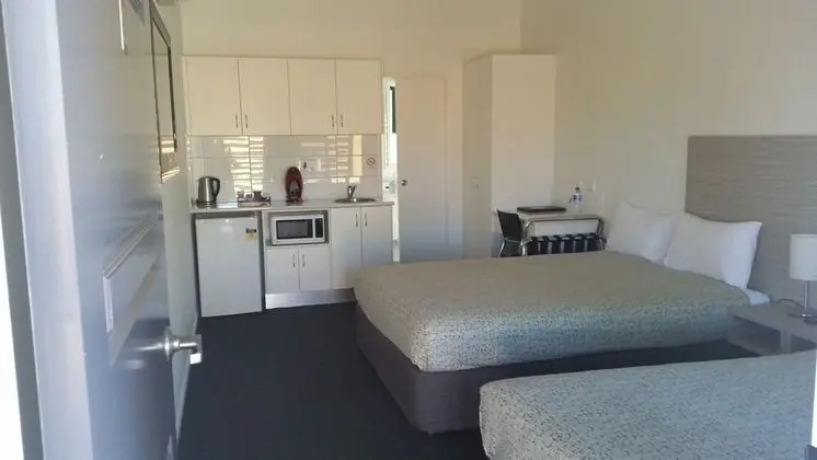Emerald Park Motel - Oda
