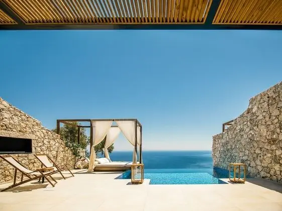Emerald Villas & Suites
