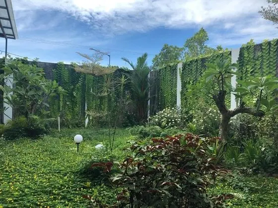 Emerald Hotel