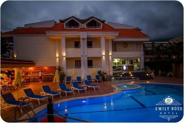 Emily Rose Hotel - Genel