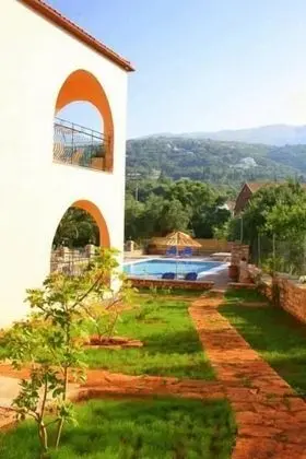 Emily's Apartments - Dış Mekan