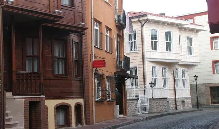 Emirhan İnn Apartment