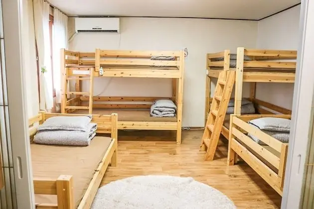Empathy Guesthouse - Hostel