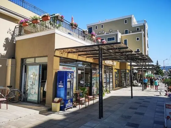 Empera Hotel - Dış Mekan